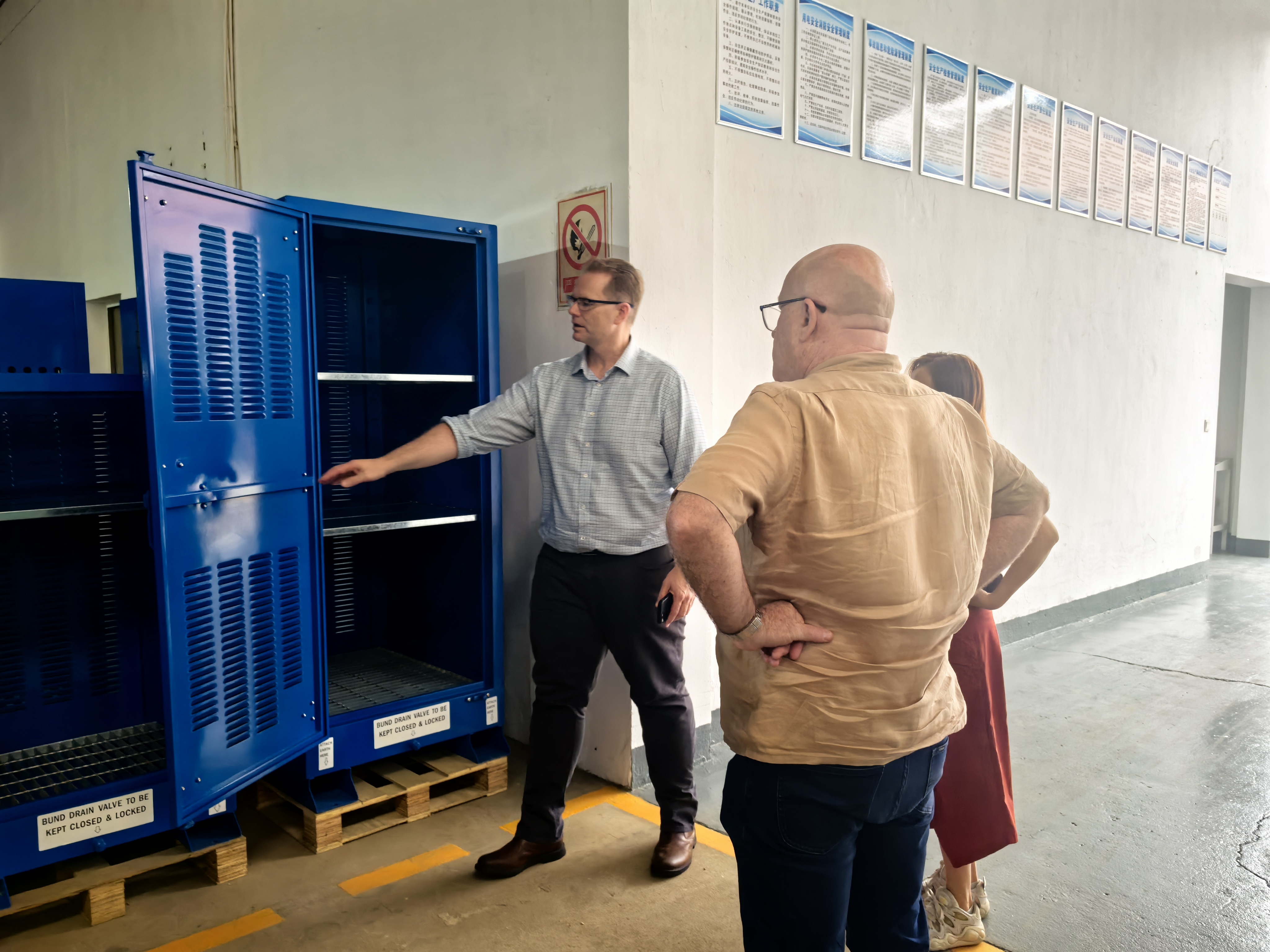 Neueste Unternehmensblogs über Australian Partner Super Security LTD besucht unsere Fabrik für eine eingehende Zusammenarbeit