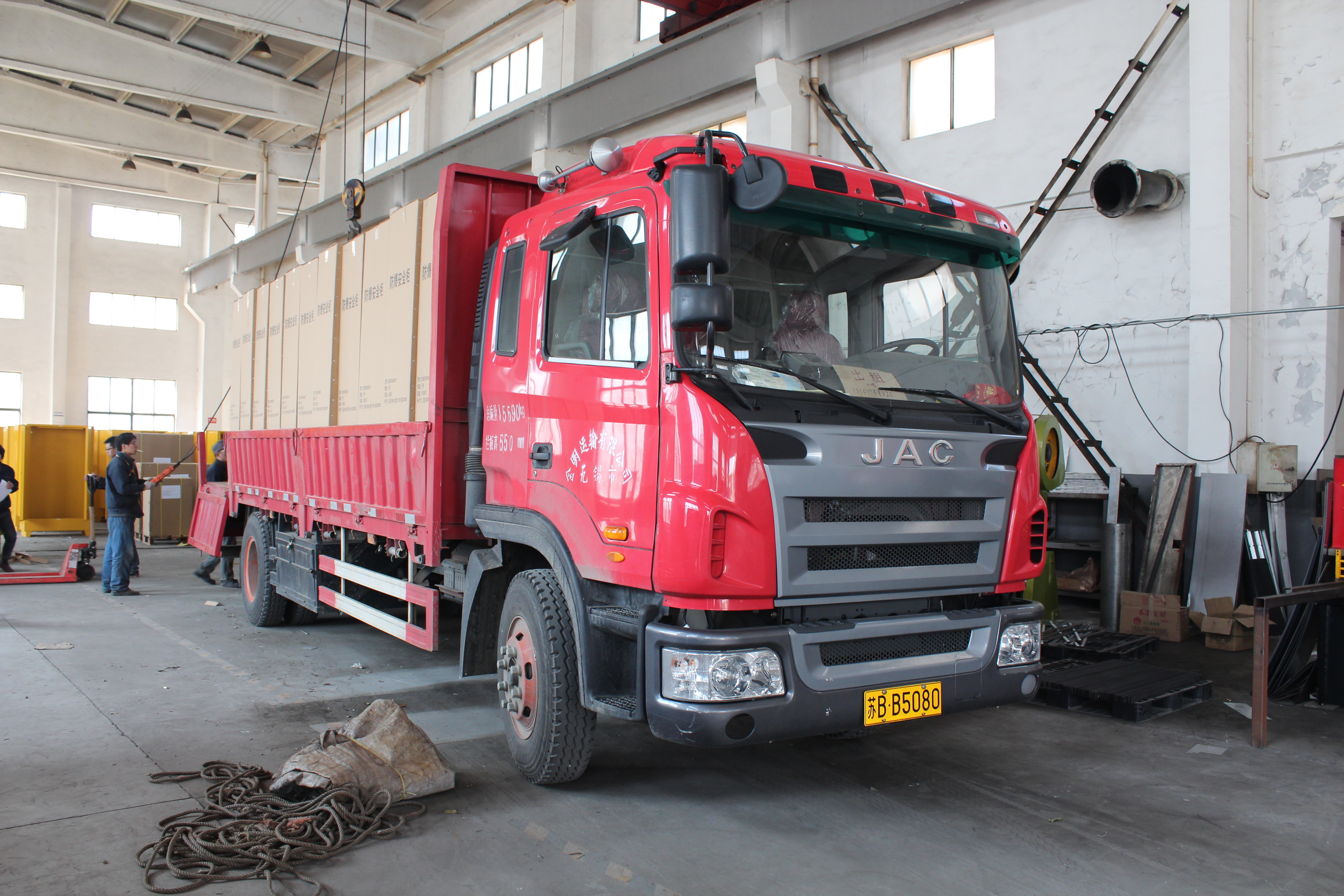 Neueste Unternehmensblogs über Wuxi Super Ships Safety Equipment to Dubai, Expanding into the UAE Market