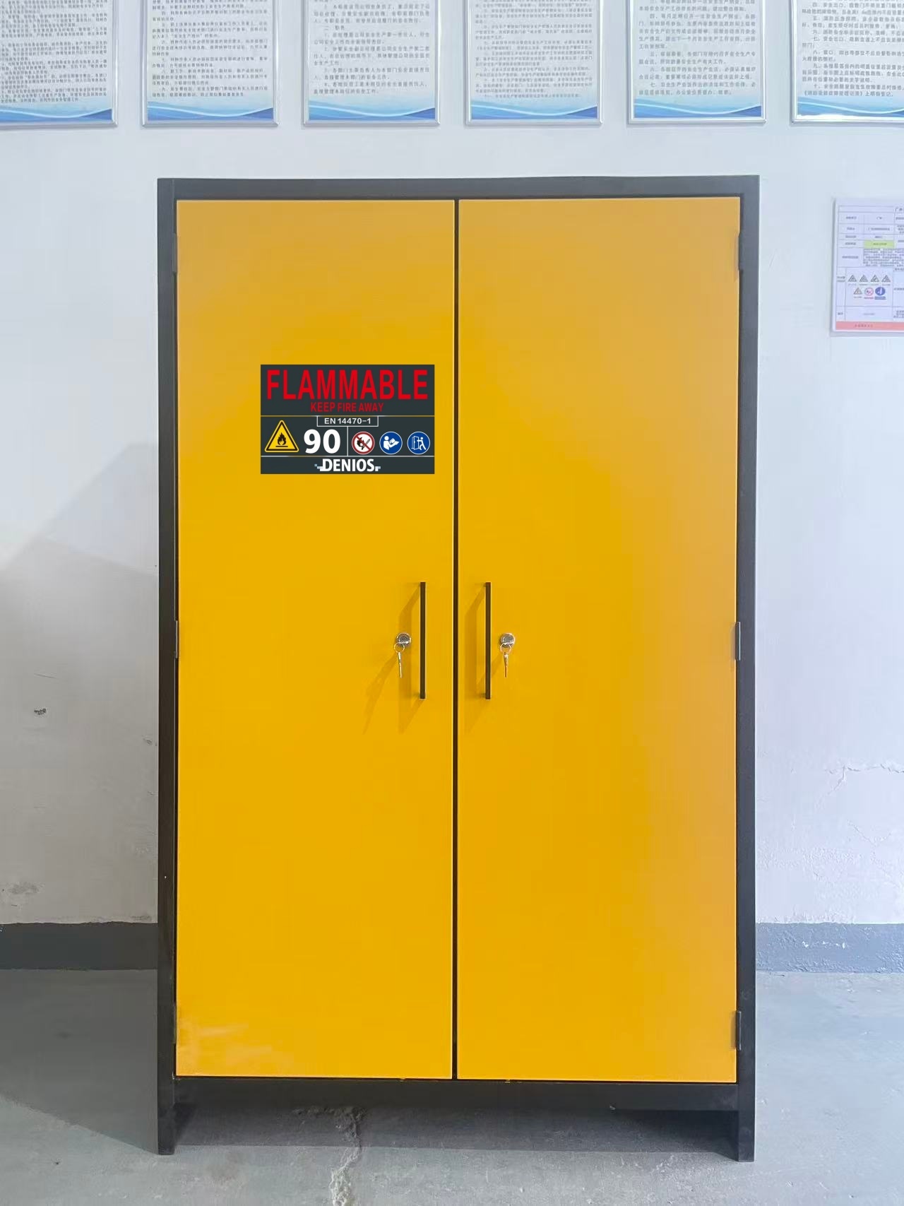 Neueste Unternehmensblogs über EN 14470-1 Type 90 Fire Safety Cabinet by WUXI SUPER Enhances Hazardous Storage Compliance
